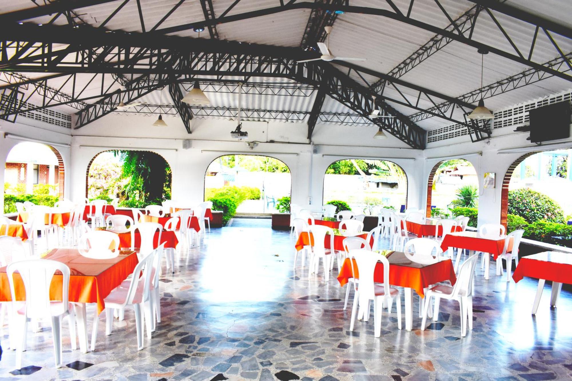 Club Bella Suiza - Carlos Ossa Escobar Marsella  Exterior foto